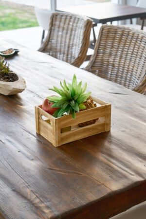 Opter pour une table à manger en bois sur mesure pour embellir son intérieur